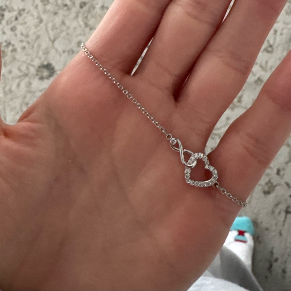 Elegant Silver Heart Pendant Necklace